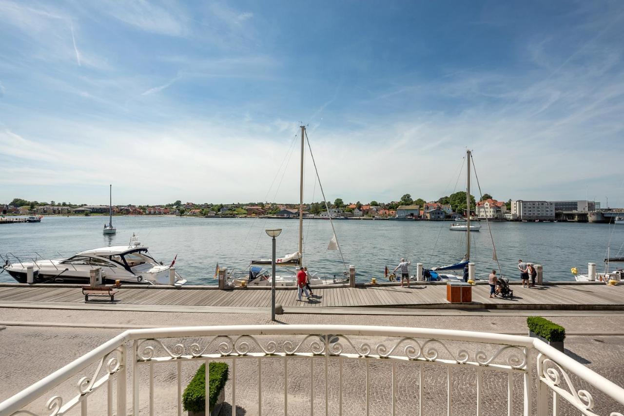 Harbour View *