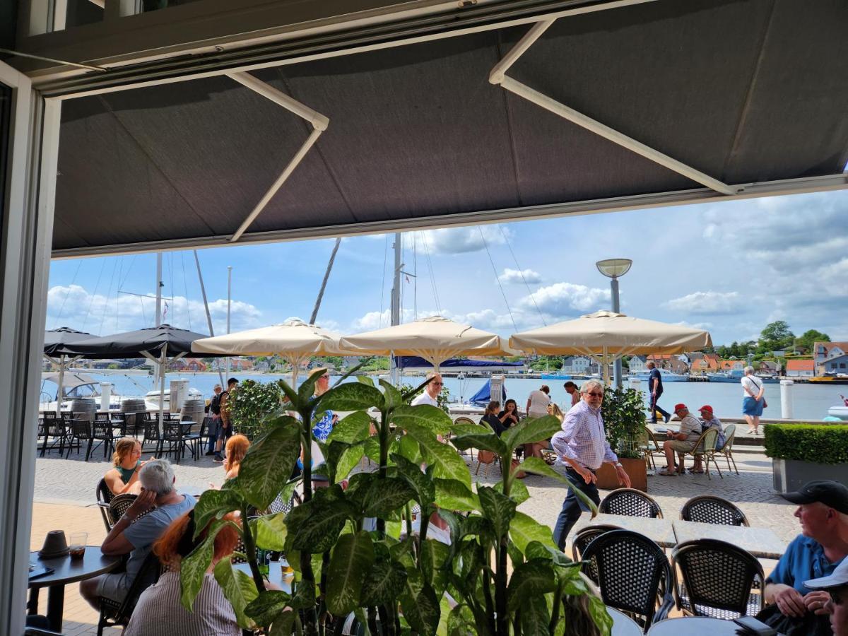 Harbour View *